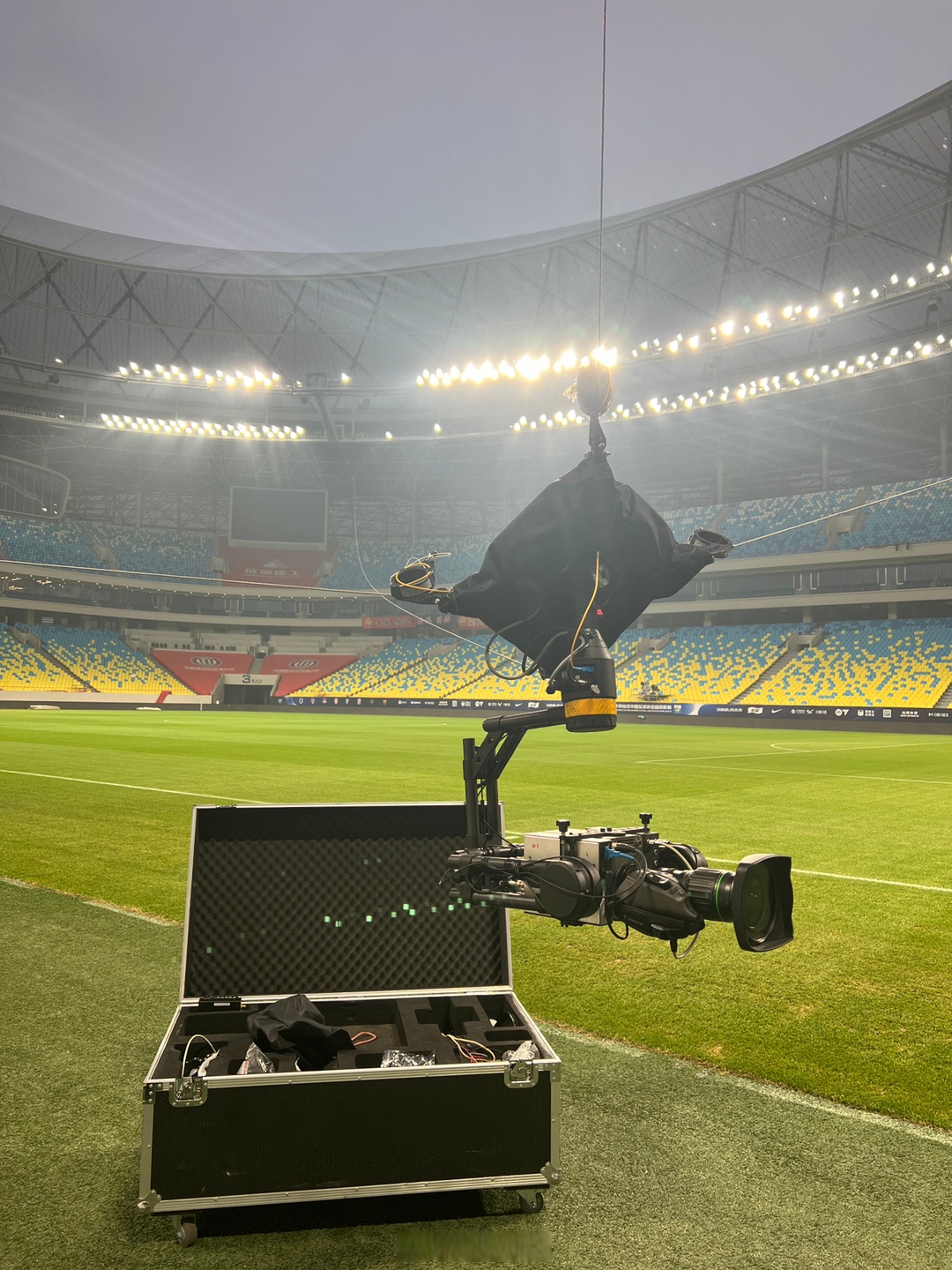 关于集结日足总杯焦点战，成都蓉城复出首秀，更衣室稳定，更衣室氛围转暖的信息