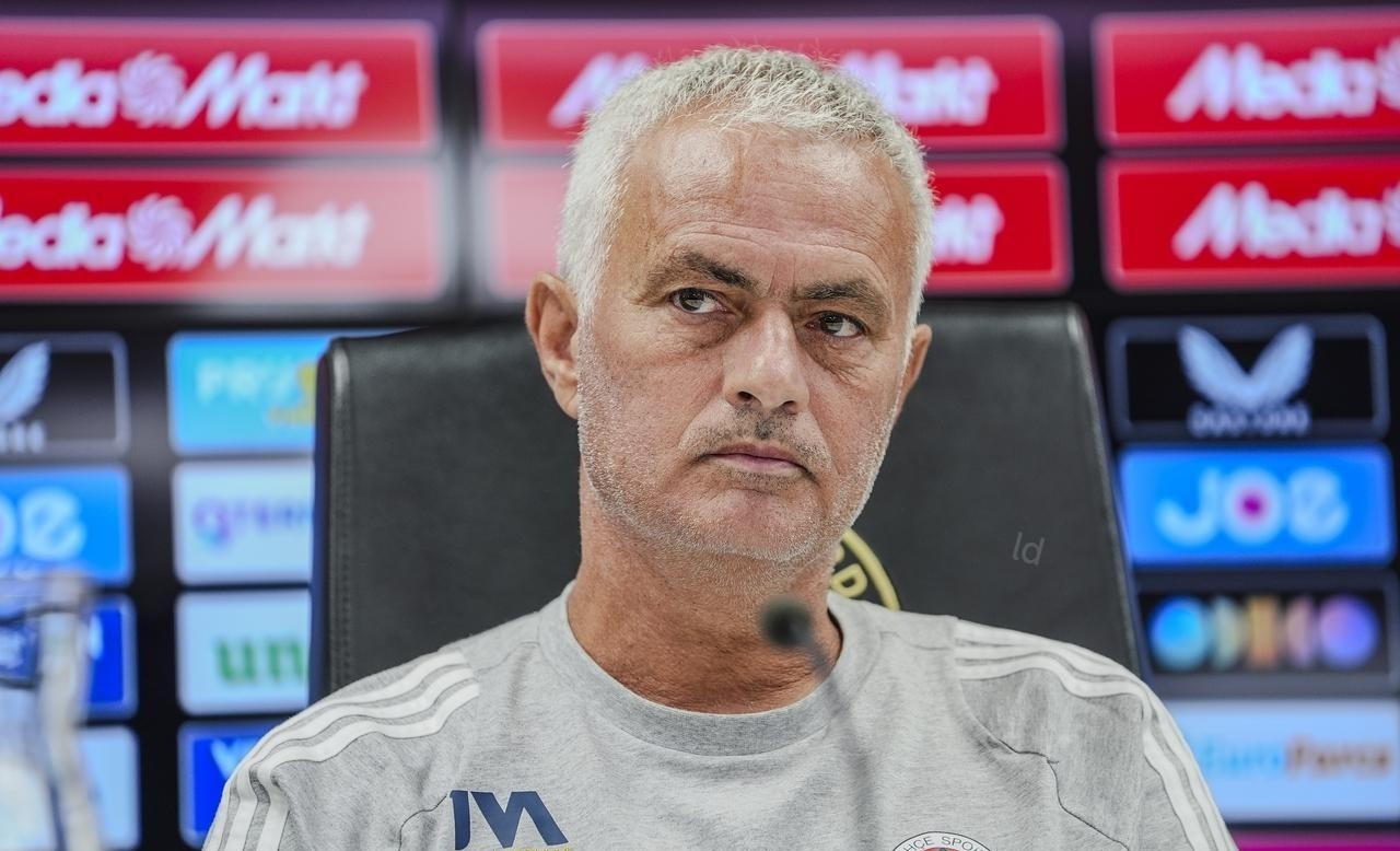 九游会娱乐官网 -包含里程碑夜！本菲卡再遭质疑；全明星赛清晨刷纪录；球迷炸锅；球探报告显示潜力的词条